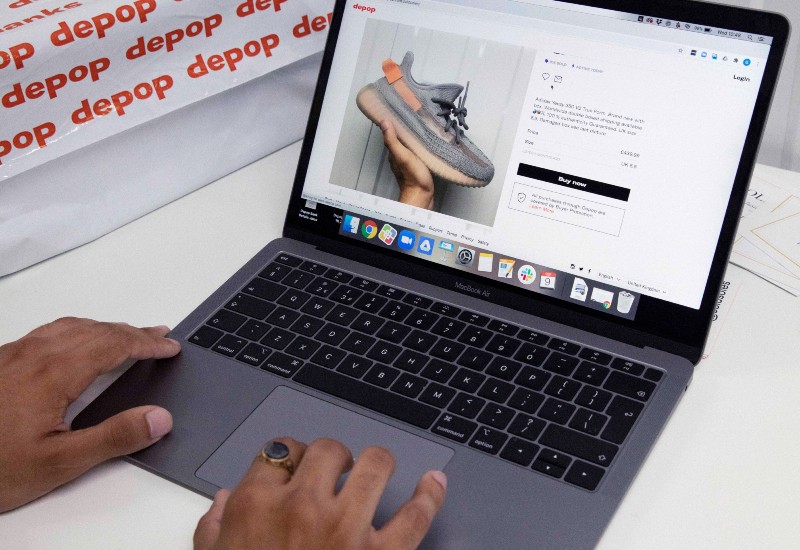 Tips for selling clothes on Depop